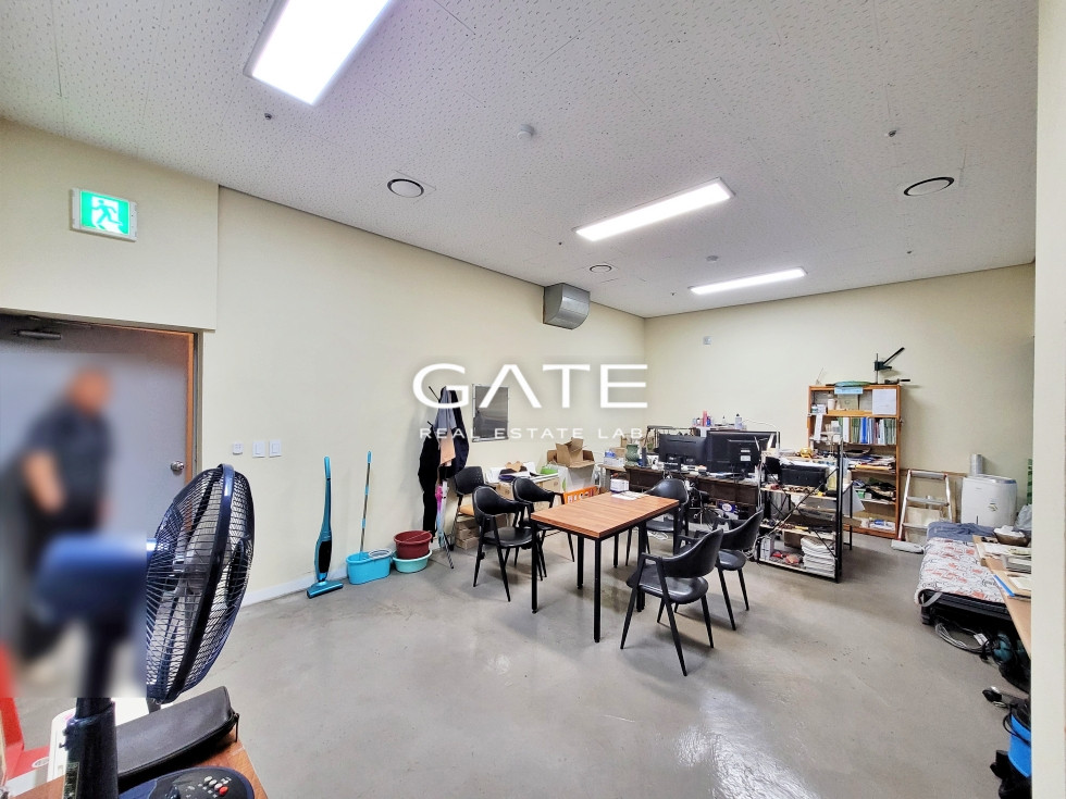 서울 서대문구 연희동 GATE [무권리] 연희동 대로변 세련된 외관 디자인 건물 內 사무실 월세 매물번호 12684 사진 5
