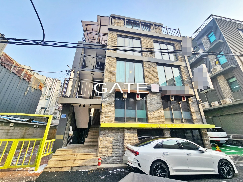 서울 마포구 서교동 GATE 무권리 레드로드 인근 유동 폭발 넓은 테라스 내외부 깔끔한 공간 월세 매물번호 15502 사진 1
