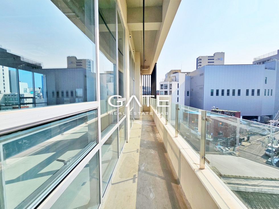 서울 마포구 서교동 GATE 높은 층고 좋은 경치 내외부 깔끔한 감성 넘치는 신축 건물 월세 매물번호 15047 사진 5