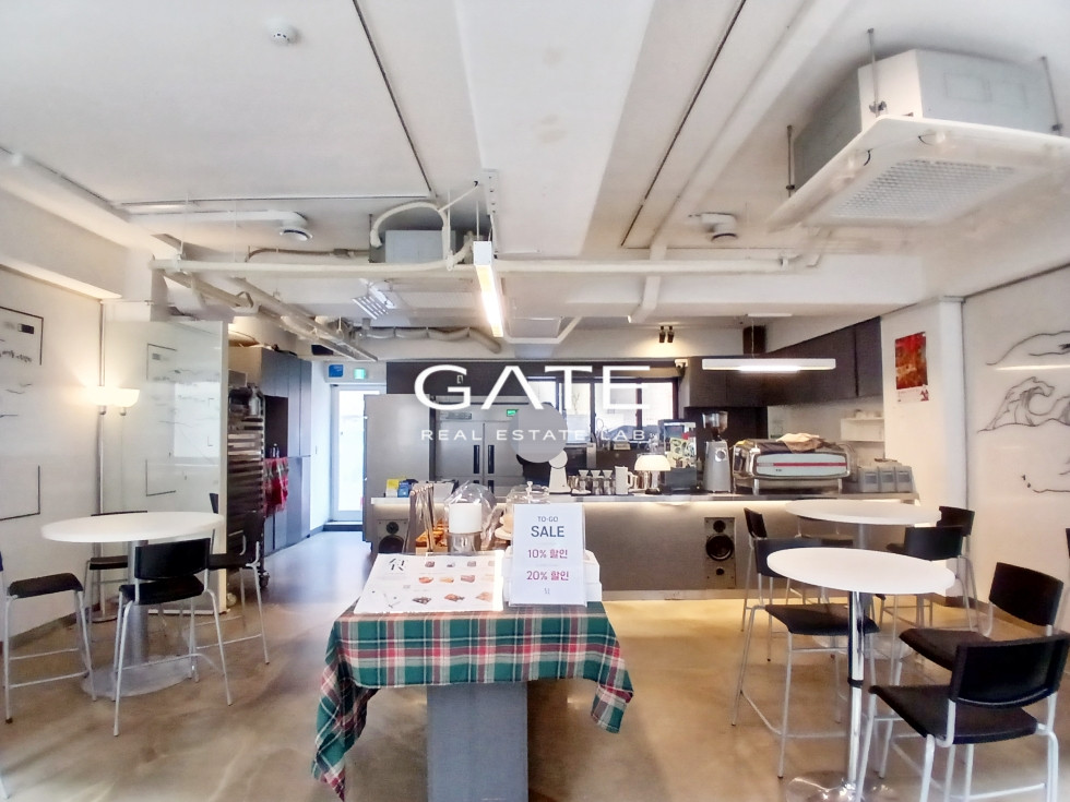 서울 마포구 서교동 GATE 메세나폴리스 인근 합정역 이용 가능한 1층 상가 월세 매물번호 14788 사진 1