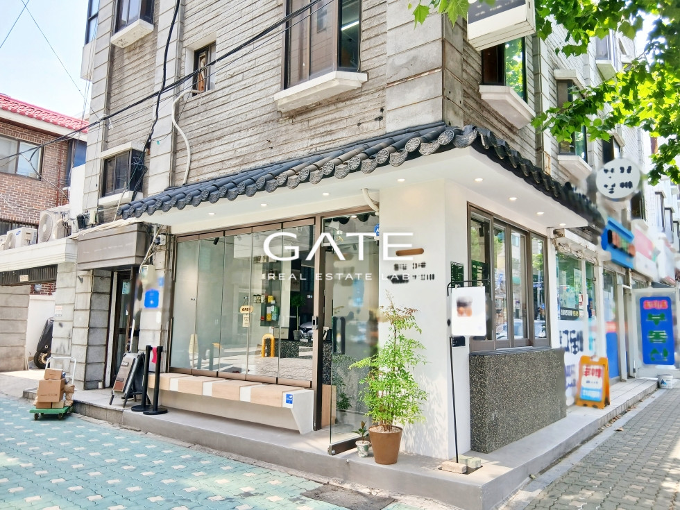 서울 마포구 망원동 GATE 망원시장 인근 라인 눈에 띄는 1층 코너 상가 월세 매물번호 12907 사진 1