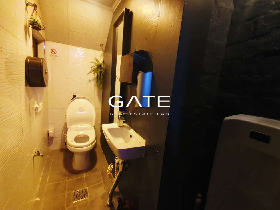 서울 마포구 서교동 GATE 무권리 홍대레드로드 인근 전면통창 개방감 야장가능 가성비 좋은 1층 상가 월세 매물번호 14716 사진 4