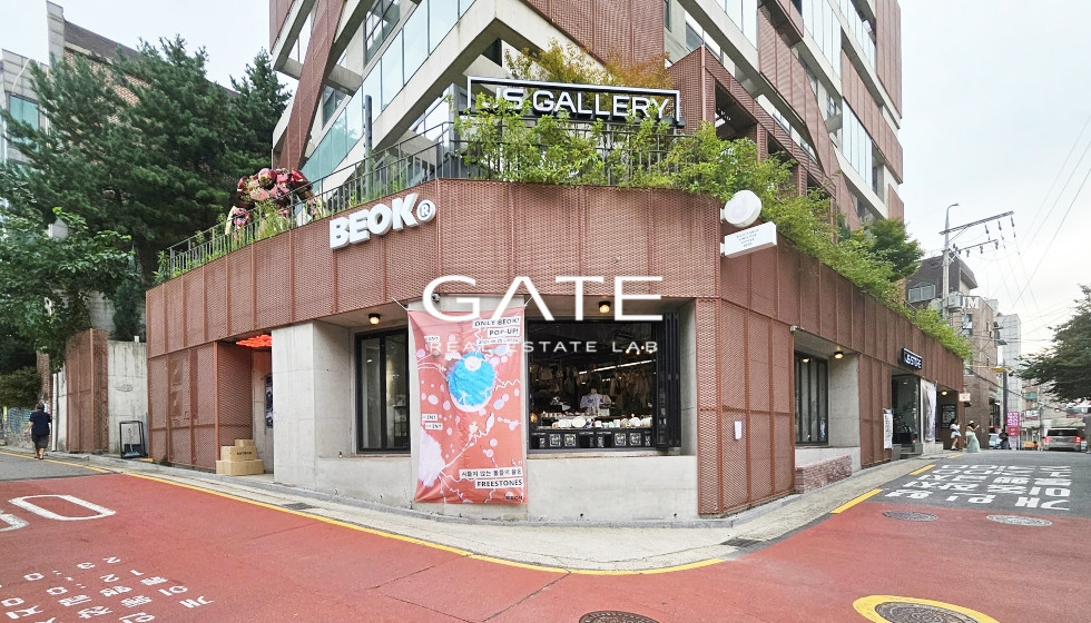 서울 마포구 서교동 GATE 홍대입구역 초역세 경의선책거리 가시성 좋은 1층 월세 매물번호 13610 사진 1
