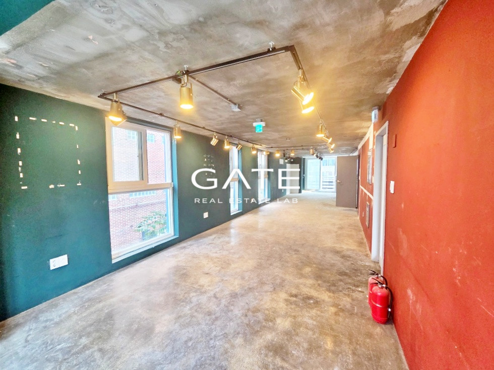 서울 마포구 상수동 GATE 무권리 상수동 노출성 좋은 성업중인 2층 상가 월세 매물번호 12000 사진 5