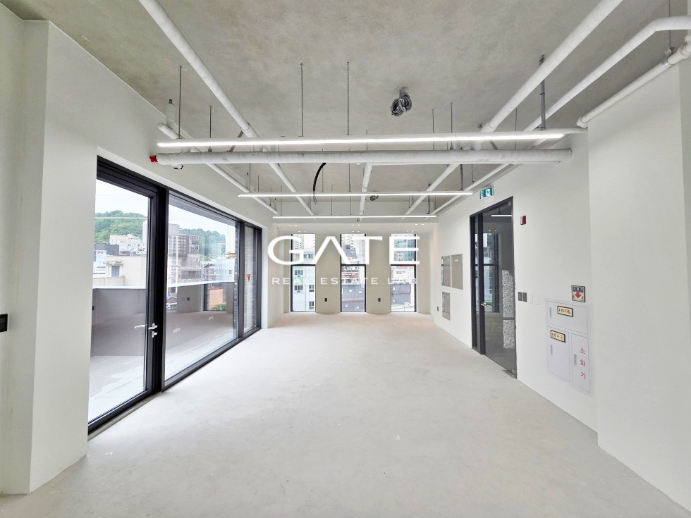 서울 마포구 상암동 GATE 무권리 상암동 신축 건물 테라스 활용도 높은 사무실 임대 월세 매물번호 15844 사진 2