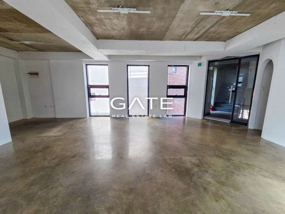 서울 마포구 서교동 GATE 경의선숲길 산책로 바로 앞! 숲길 상권 쇼룸/카페 추천 월세 매물번호 15269 사진 4