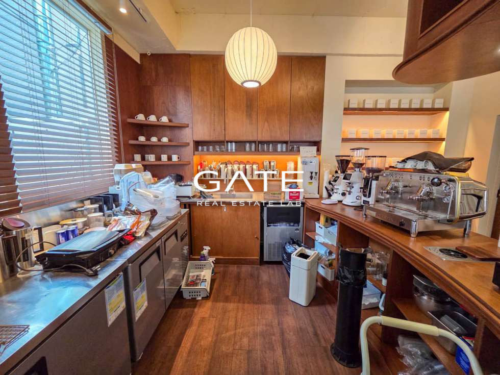 서울 마포구 서교동 GATE 홍대입구역 이용 가능한 깔끔하고 세련된 내외관 1층 상가 월세 매물번호 13904 사진 4