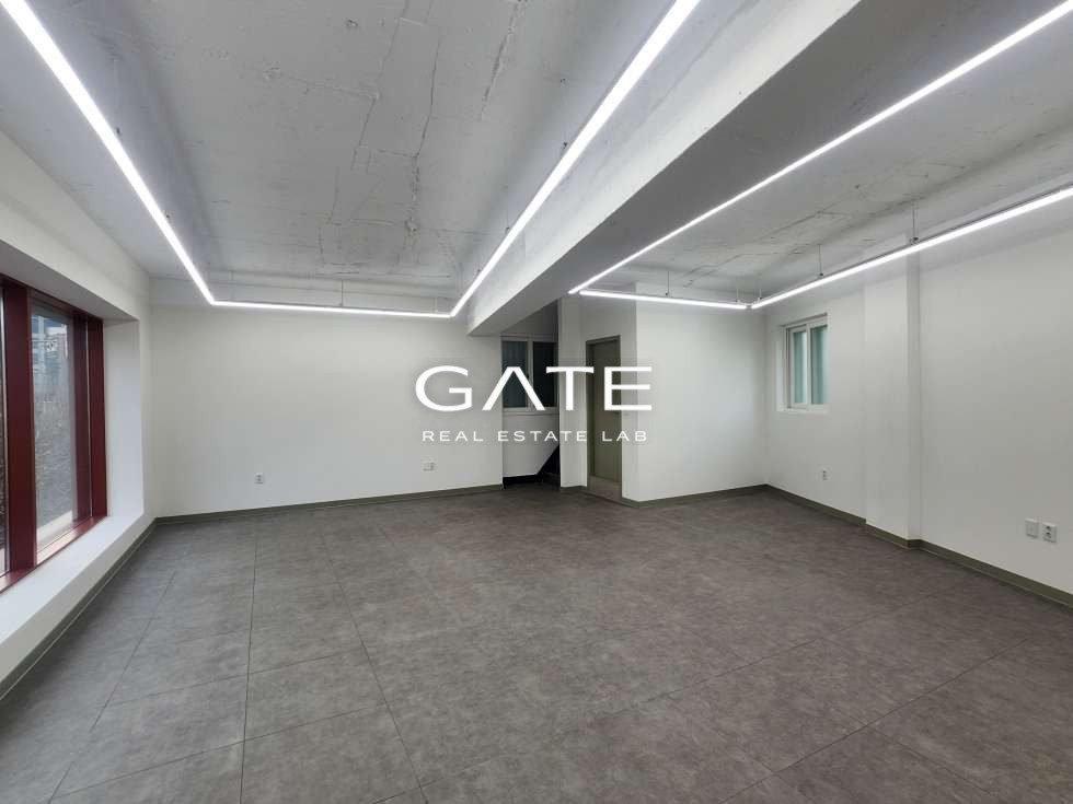 서울 마포구 동교동 GATE 홍대입구역 도보5분 옥상 단독 사용 채광 좋은 통창 월세 매물번호 14550 사진 3