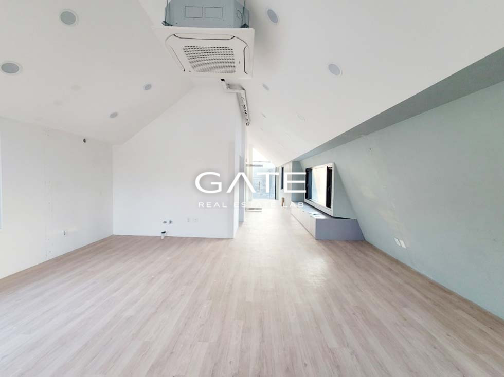 서울 마포구 망원동 GATE 무권리 망원역 1분거리 유동인구 많은 거리 5층 상가 사무실 월세 매물번호 12129 사진 1