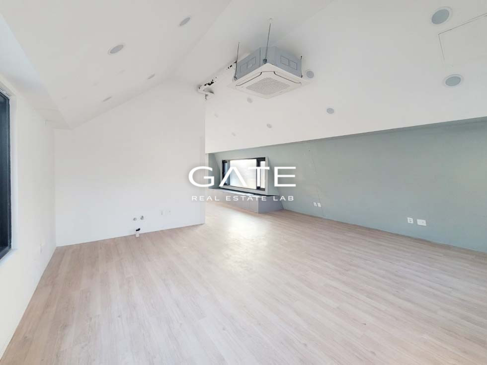 서울 마포구 망원동 GATE 무권리 망원역 1분거리 유동인구 많은 거리 5층 상가 사무실 월세 매물번호 12129 사진 2