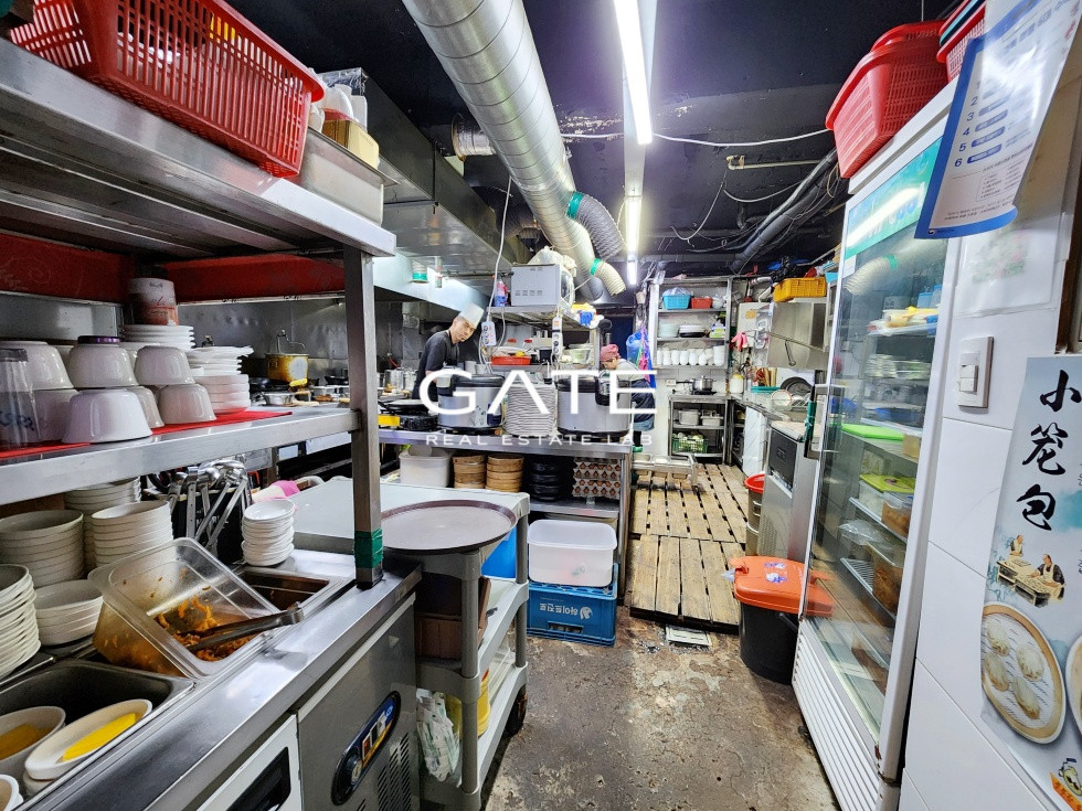 서울 용산구 남영동 GATE 실80 남영동 먹자 메인 골목 통임대 상가 월세 매물번호 11442 사진 3