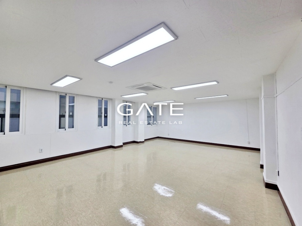서울 중구 무교동 GATE 시청역 역세권 1분거리 내부 컨디션 좋은 사무실 월세 매물번호 13728 사진 2